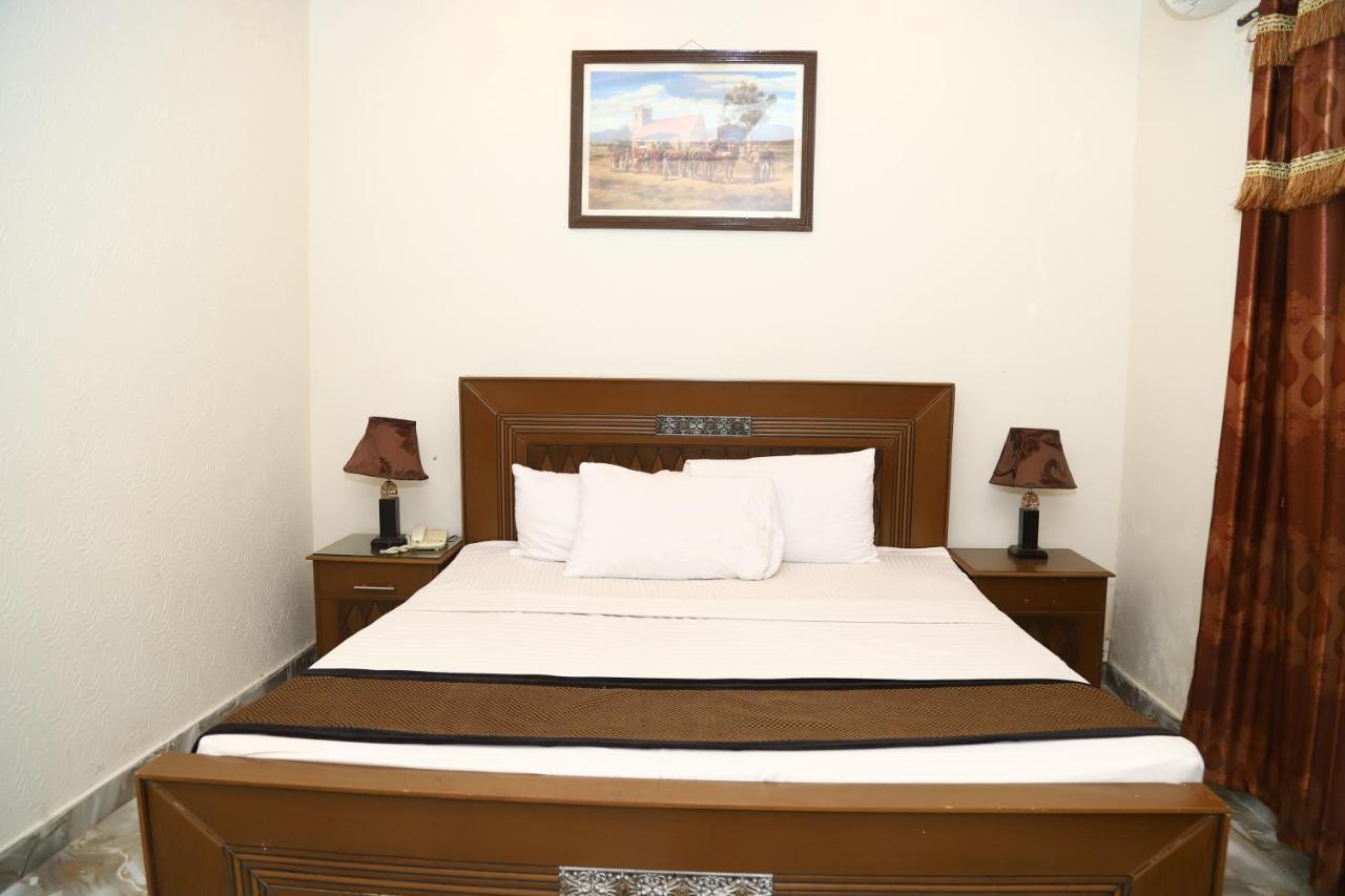 Hotel Green Fort Gulberg Lahaur Zewnętrze zdjęcie