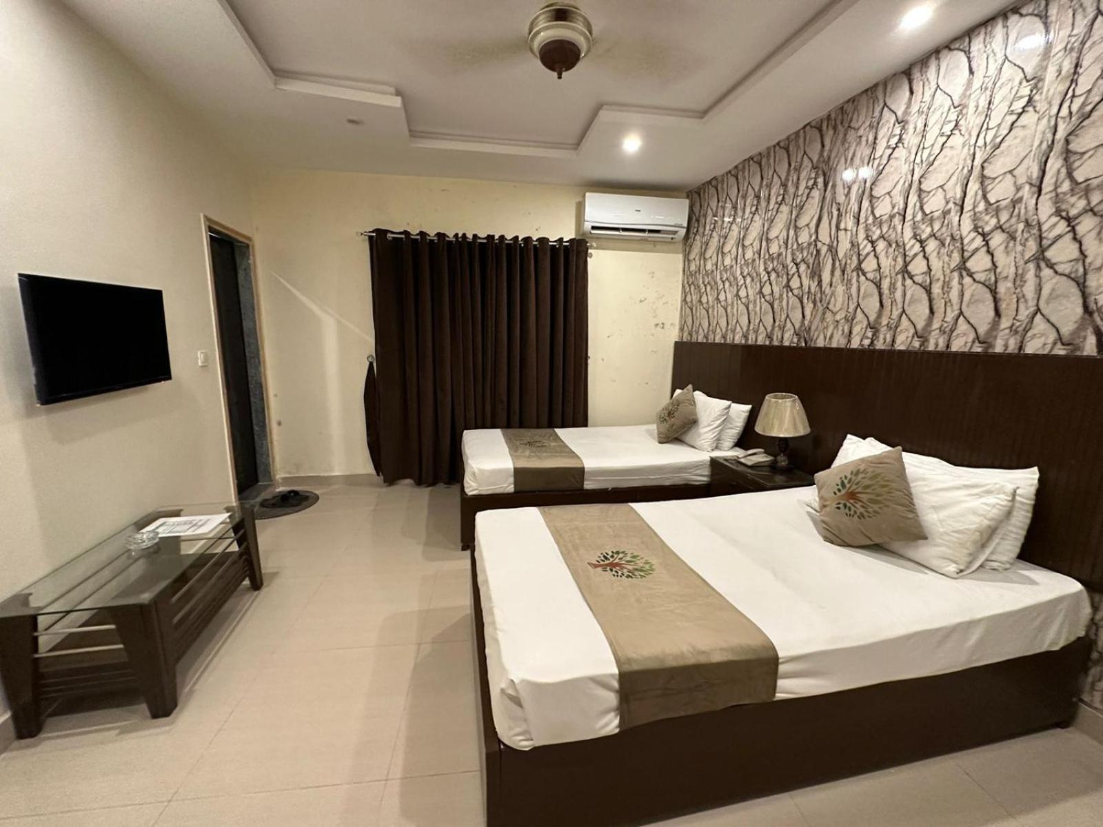 Hotel Green Fort Gulberg Lahaur Zewnętrze zdjęcie