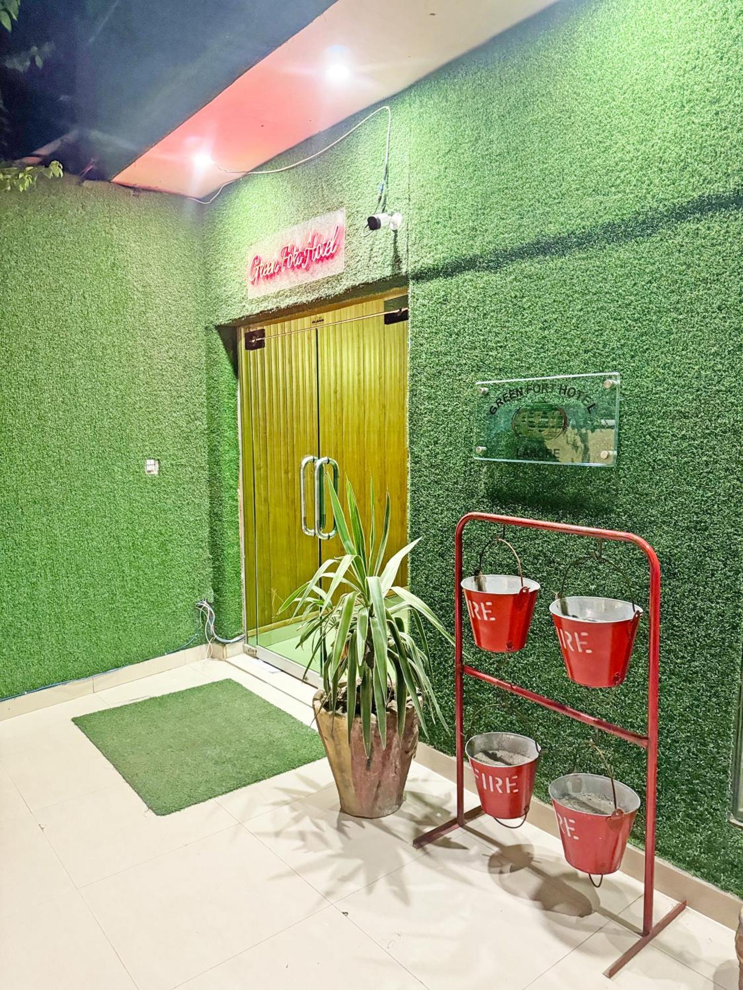 Hotel Green Fort Gulberg Lahaur Zewnętrze zdjęcie